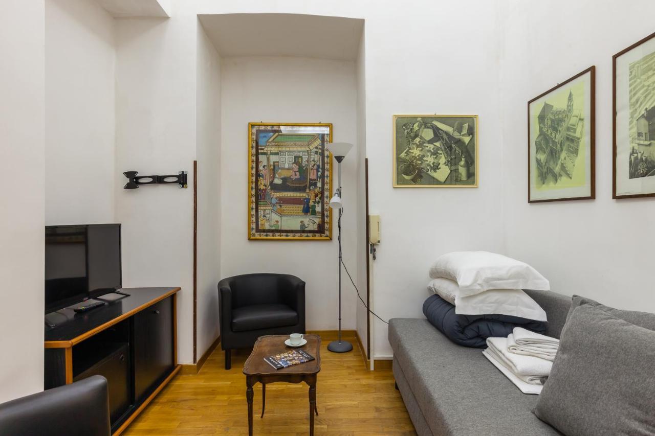 Appartement A Due Passi Dal Lungomare Di Mergellina By Wonderful Italy à Naples Extérieur photo